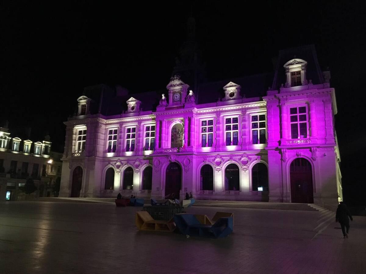 Le Square : Appartement Climatise En Centre Ville Πουατιέ Εξωτερικό φωτογραφία